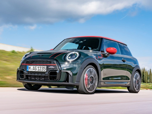 2021款JOHN COOPER WORKS Cabrio 欧洲版 整体外观