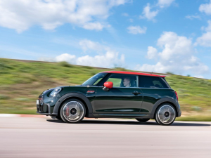 2021款JOHN COOPER WORKS Cabrio 欧洲版 整体外观