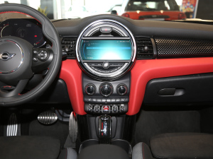 20212.0T JOHN COOPER WORKS ALL-IN п_(ti)