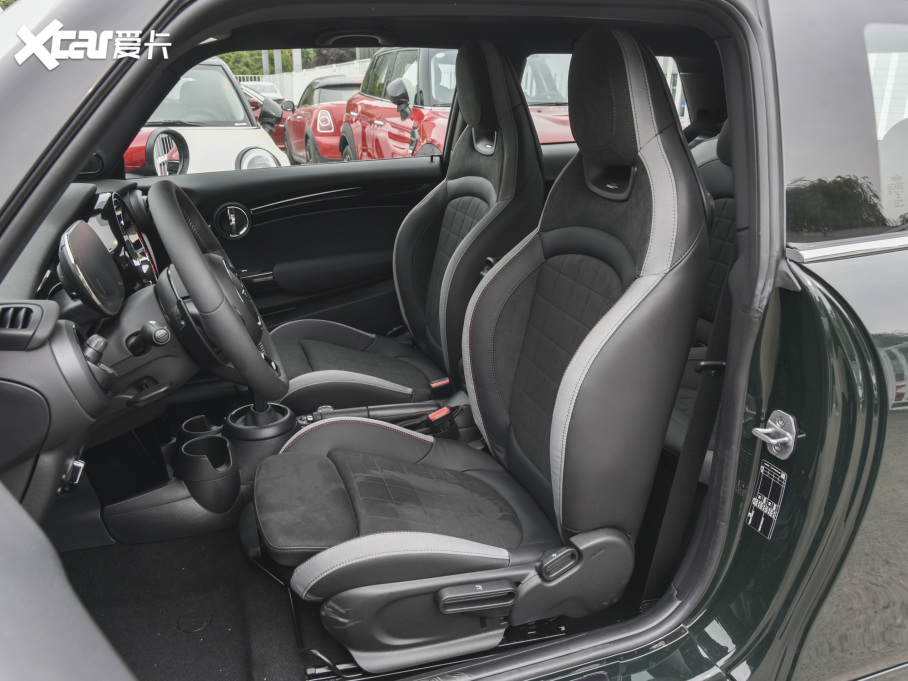 2023MINI JCW 2.0T JOHN COOPER WORKS ALL-IN