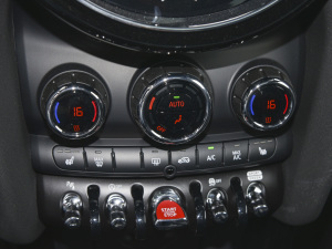 20232.0T JOHN COOPER WORKS ALL-IN {{