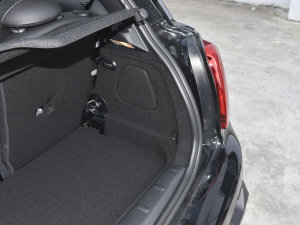 2023款2.0T JOHN COOPER WORKS Pat Moss纪念版 空间座椅