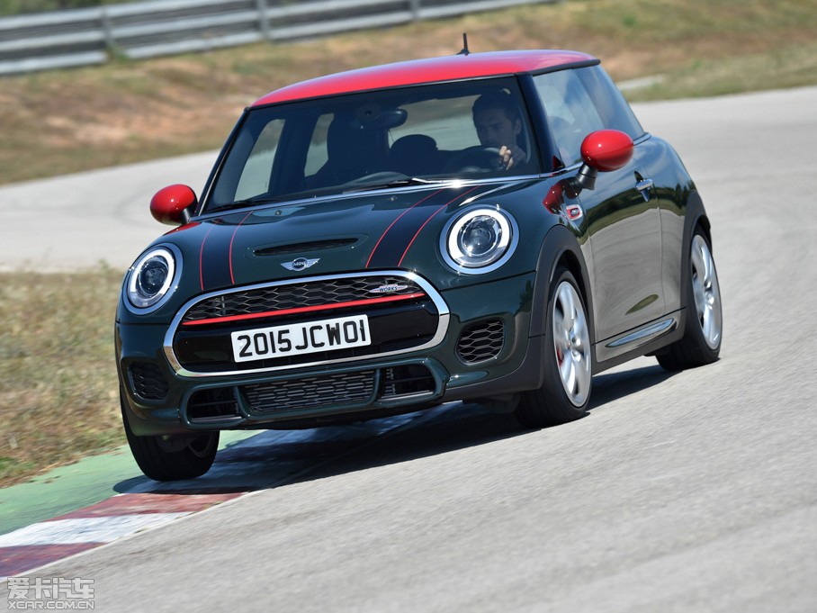 2015MINI JCW 2.0T