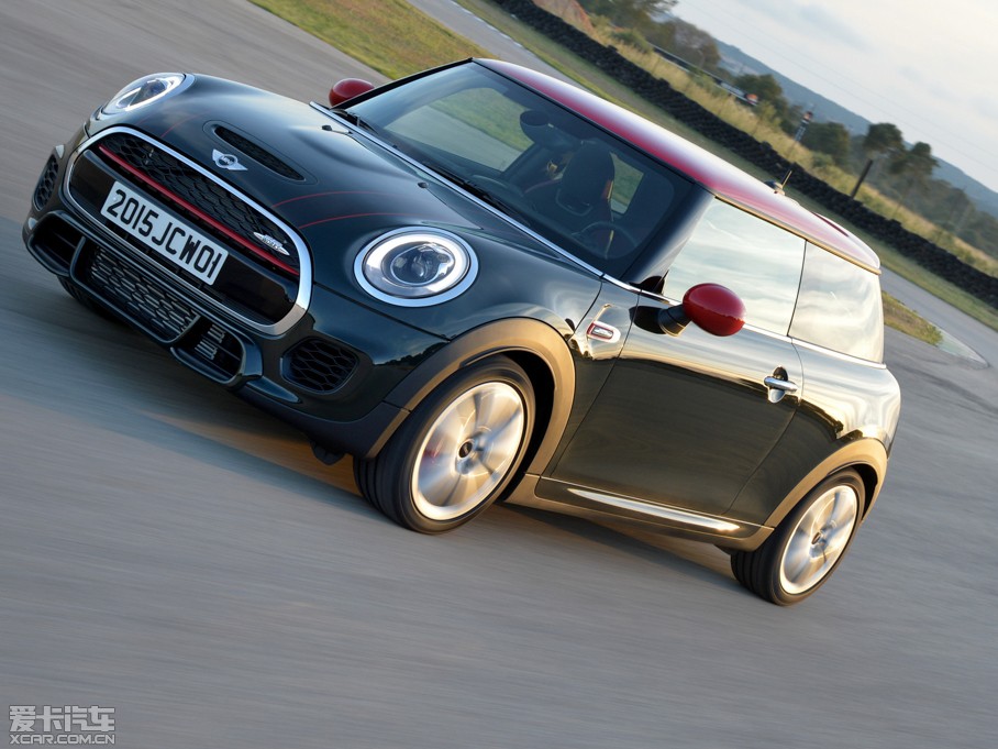 2015MINI JCW 2.0T