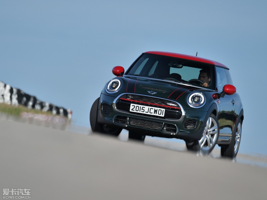 2015MINI JCW 2.0T