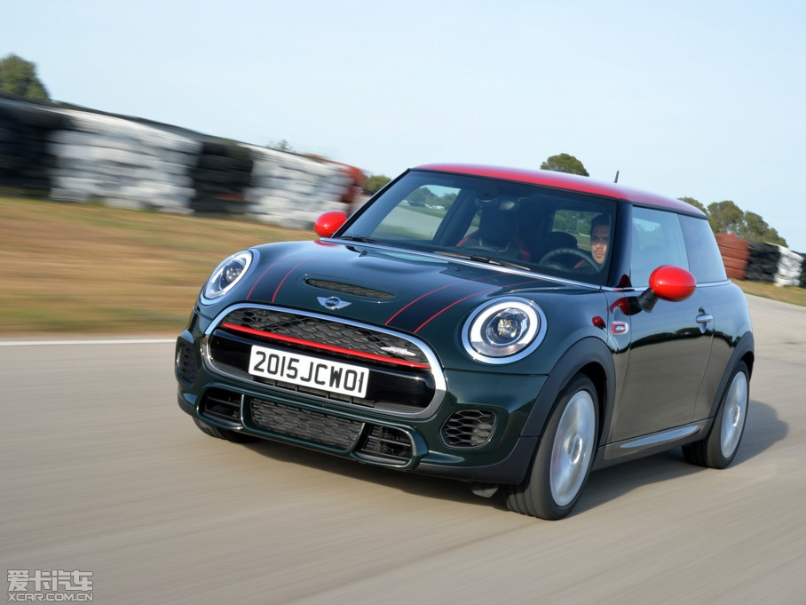 2015MINI JCW 2.0T