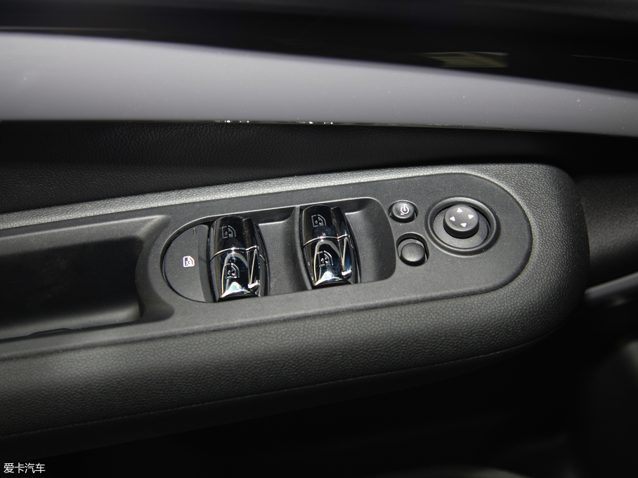 2017MINI JCW CLUBMAN 2.0T OͰ