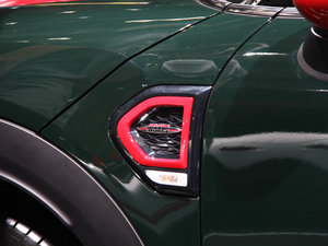 20172.0T JOHN COOPER WORKS ^