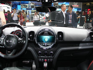 20172.0T JOHN COOPER WORKS п_