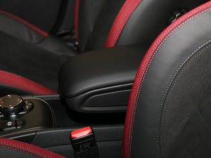 20172.0T JOHN COOPER WORKS м 