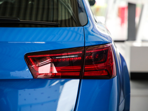 2018A(y)vant \(yn)(dng) β