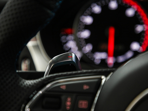 2018A(y)vant \ п؅^(q)