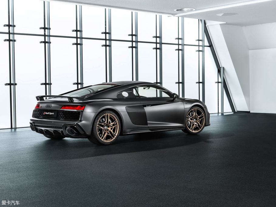 2019?yun)WR8 V10 Decennium