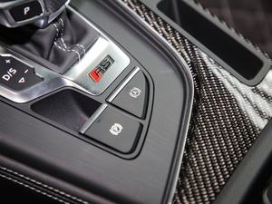 20192.9T Coupe VI п؅^