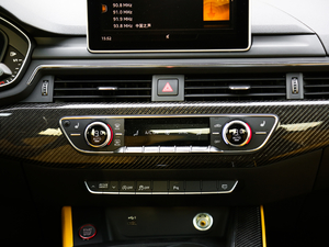 20192.9T Coupe VI {{