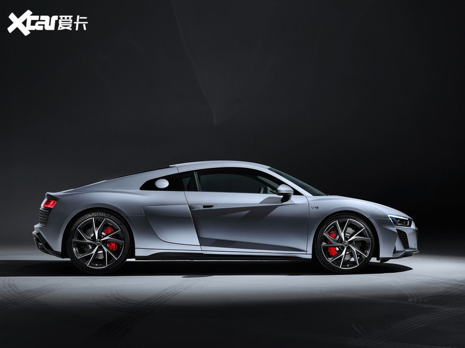 2021?yun)WR8 V10 Coupe RWD