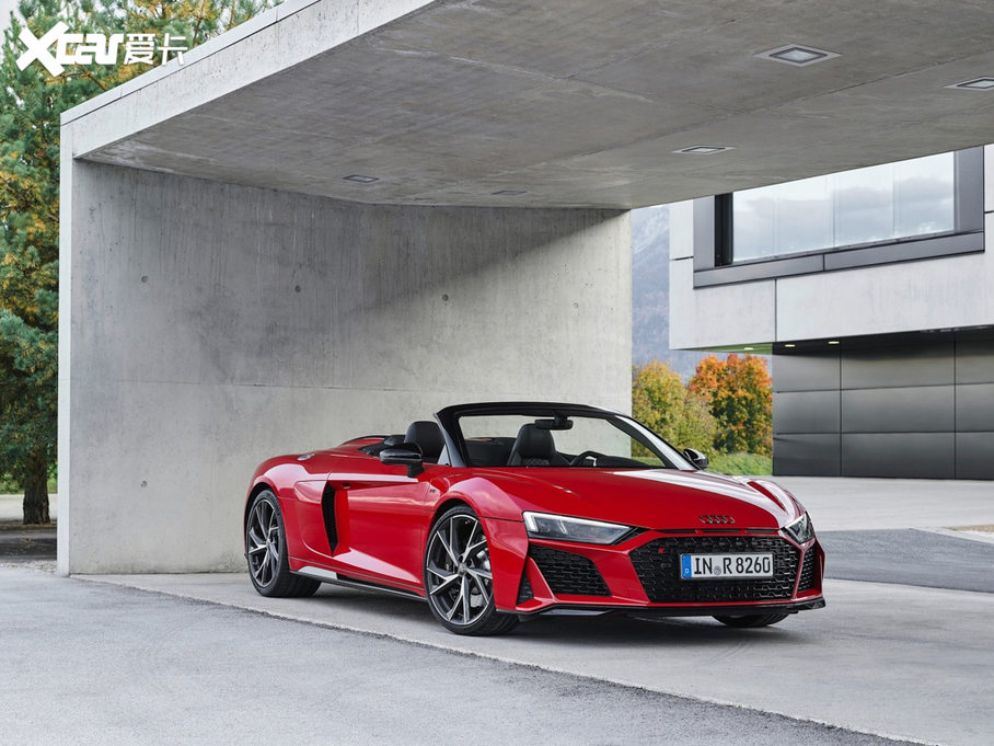2021WR8 V10 Spyder RWD