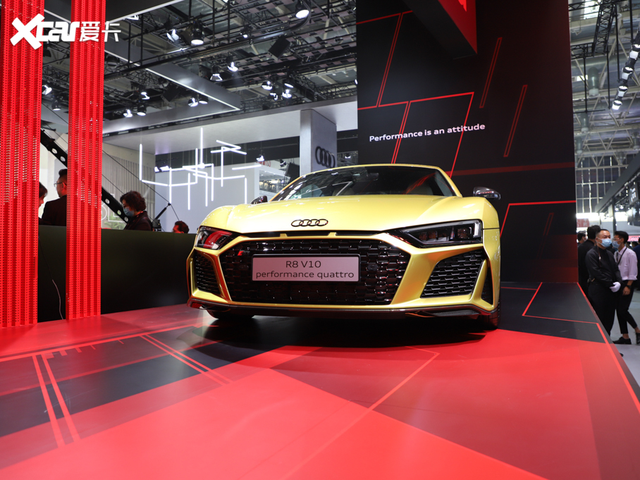 2021WR8 V10 Coupe Performance