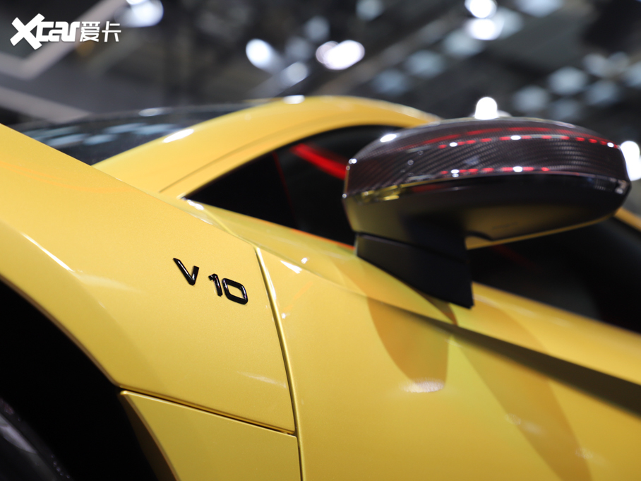 2021WR8 V10 Coupe Performance