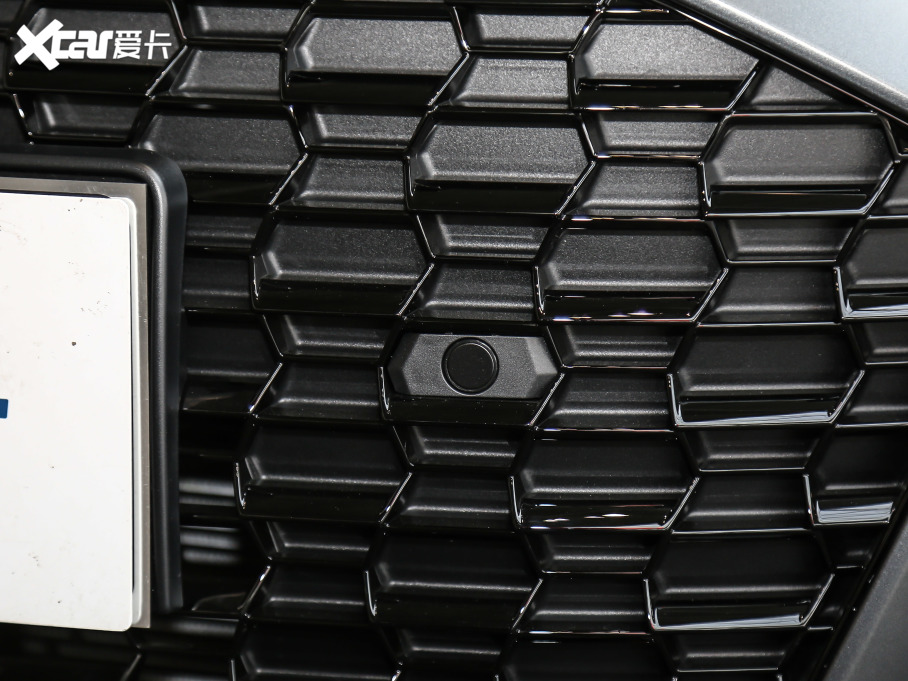 2021?yun)WR8 V10 Coupe Performance ղؼҰ