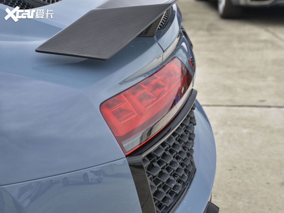 2021WR8 V10 Coupe Performance