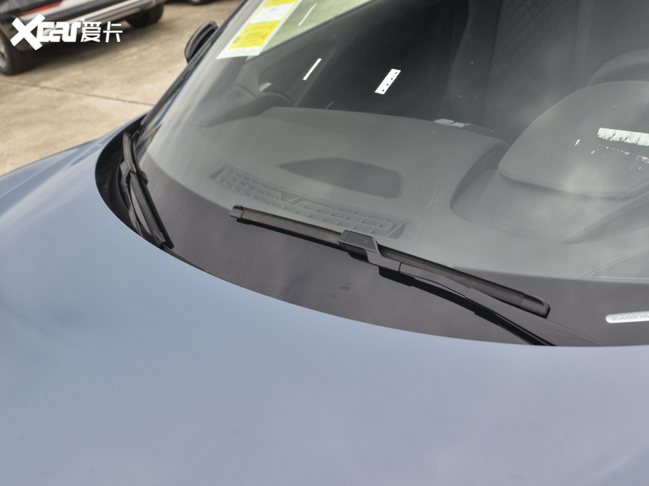 2021WR8 V10 Coupe Performance