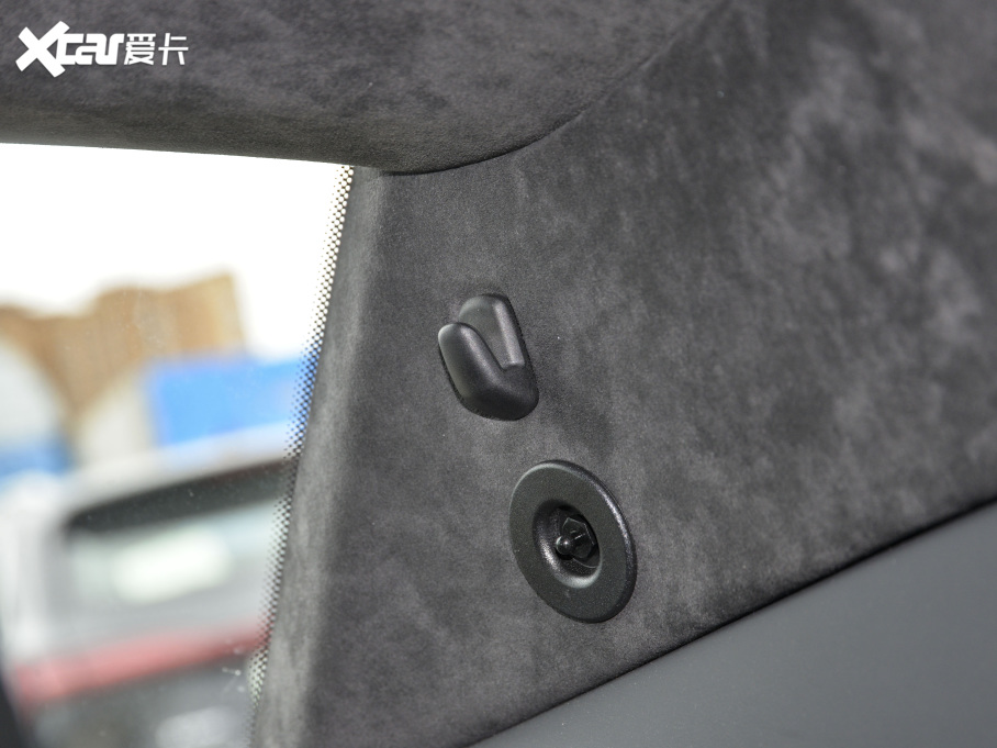 2021WR8 V10 Coupe Performance