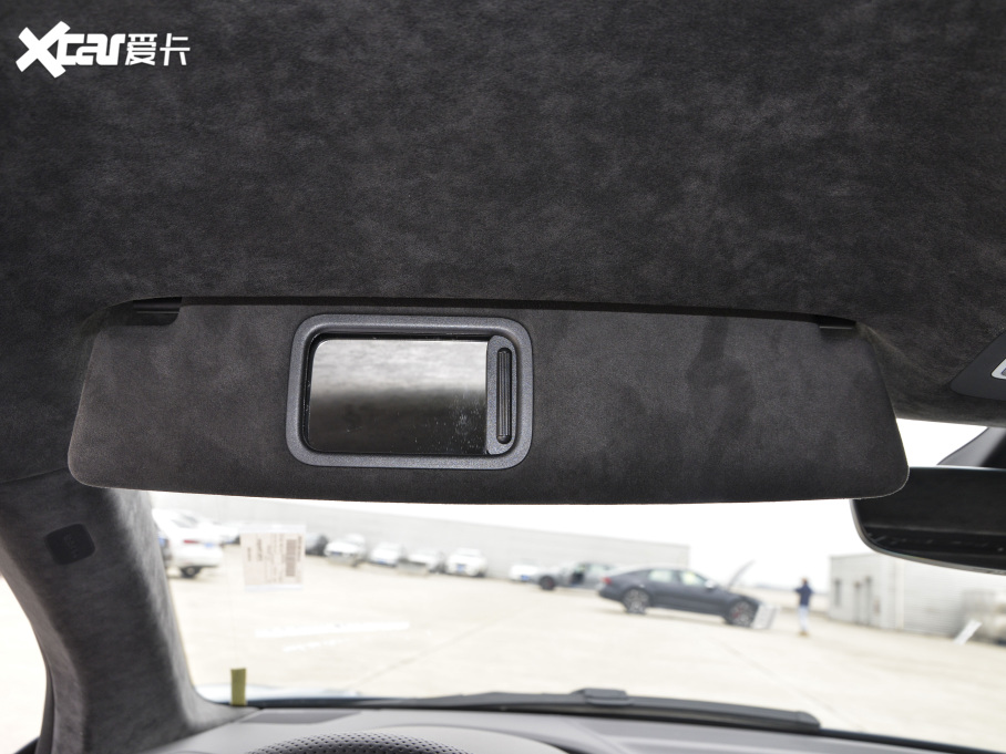 2021WR8 V10 Coupe Performance