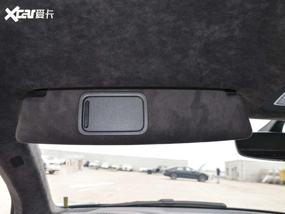 2021WR8 V10 Coupe Performance