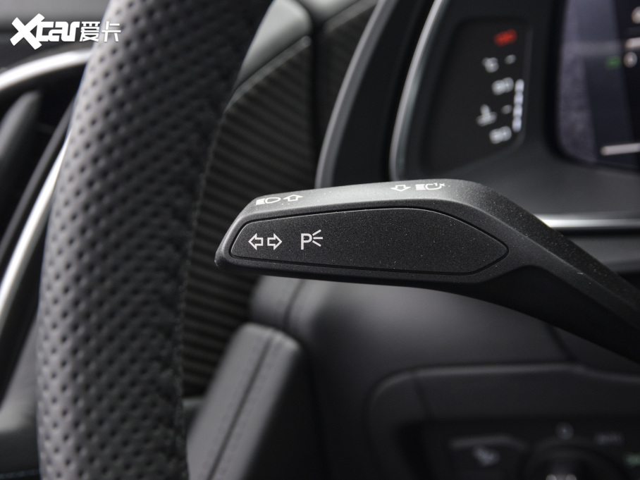 2021WR8 V10 Coupe Performance