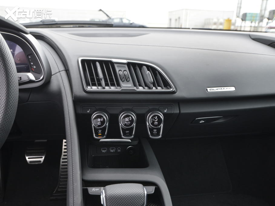 2021WR8 V10 Coupe Performance