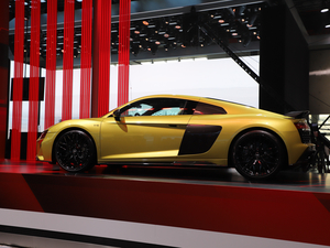 2021款V10 Coupe Performance 整体外观