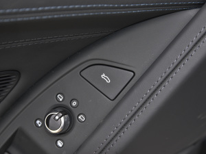 2021V10 Coupe Performance g