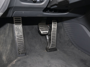 2021V10 Coupe Performance g