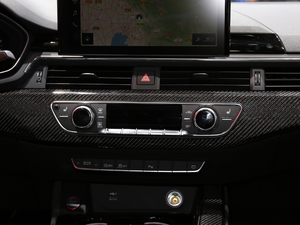 20212.9T Sportback {(dio){(dio)(ji)