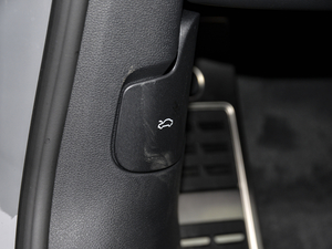 20212.9T Coupe  п؅^