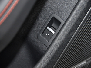 20212.9T Coupe  п؅^