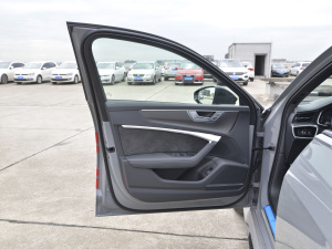 2021RS 6 4.0T Avant  g