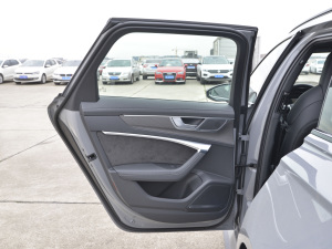 2021RS 6 4.0T Avant  ܇T