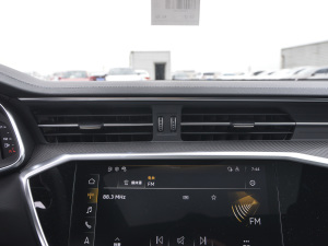 2021RS 6 4.0T Avant  {L