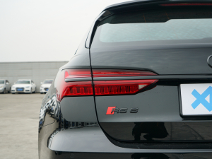 2022RS 6 4.0T Avant ^