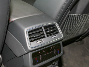 2022RS 7 4.0T Sportback п؅^