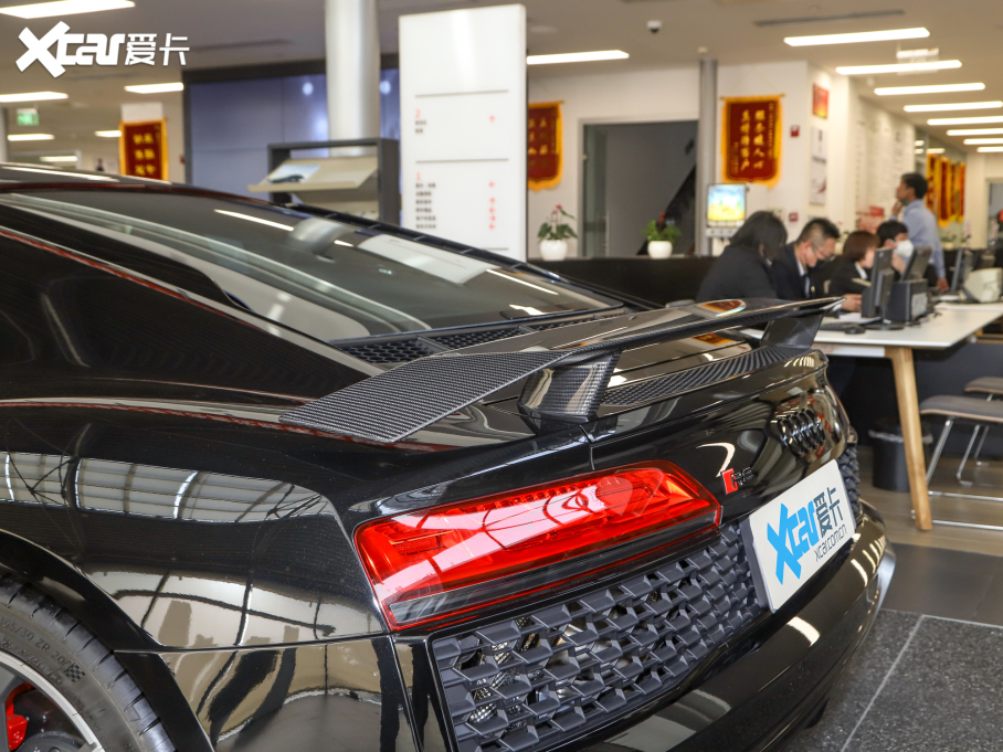 2022WR8 V10 Coupe performance