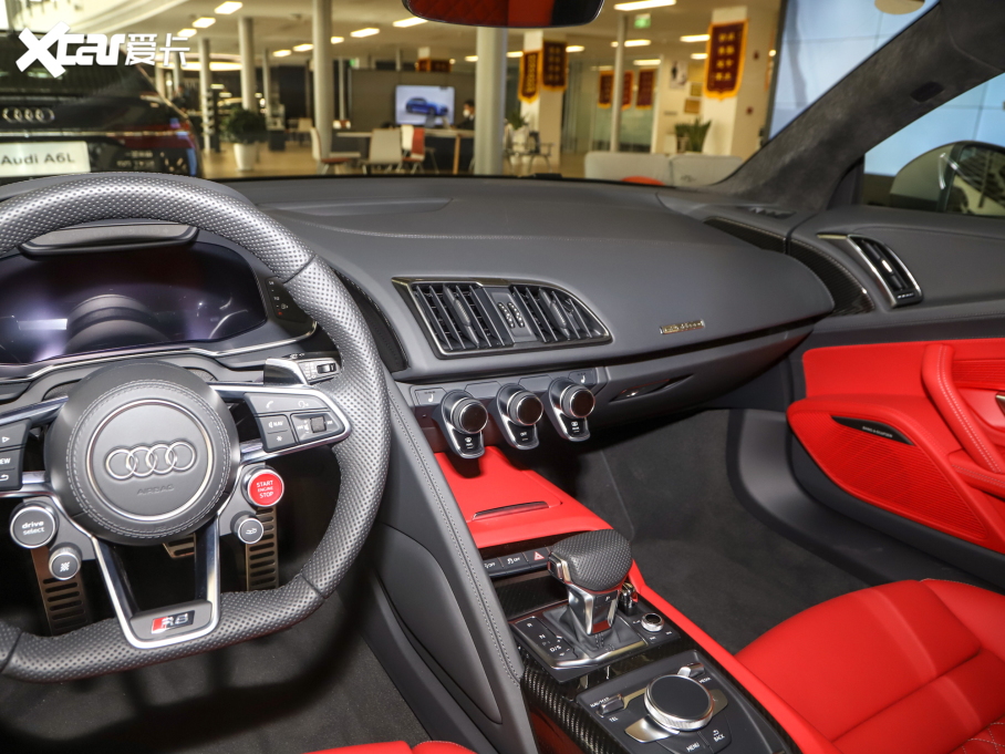 2022WR8 V10 Coupe performance