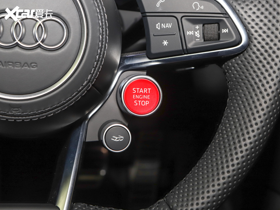 2022WR8 V10 Coupe performance