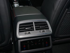 2023RS 6 4.0T Avant п؅^