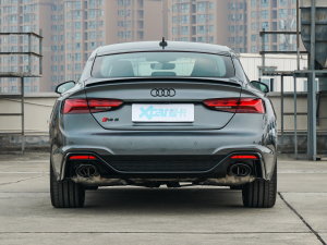 2023款奥迪RS 5 RS 5 2.9T Sportback 黑曜版