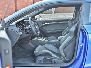 2012Coupe 4.2FSI quattro g