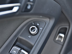 2012Coupe 4.2FSI quattro g