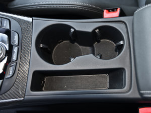 2012Coupe 4.2FSI quattro g